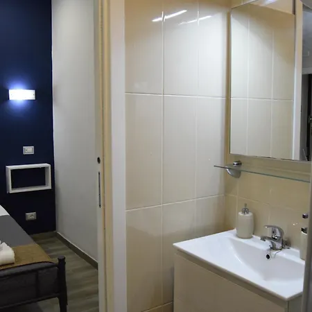 לינה וארוחת בוקר Vatican Giulia רומא